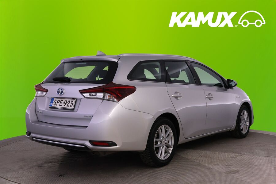 Toyota Auris vaihtoauto
