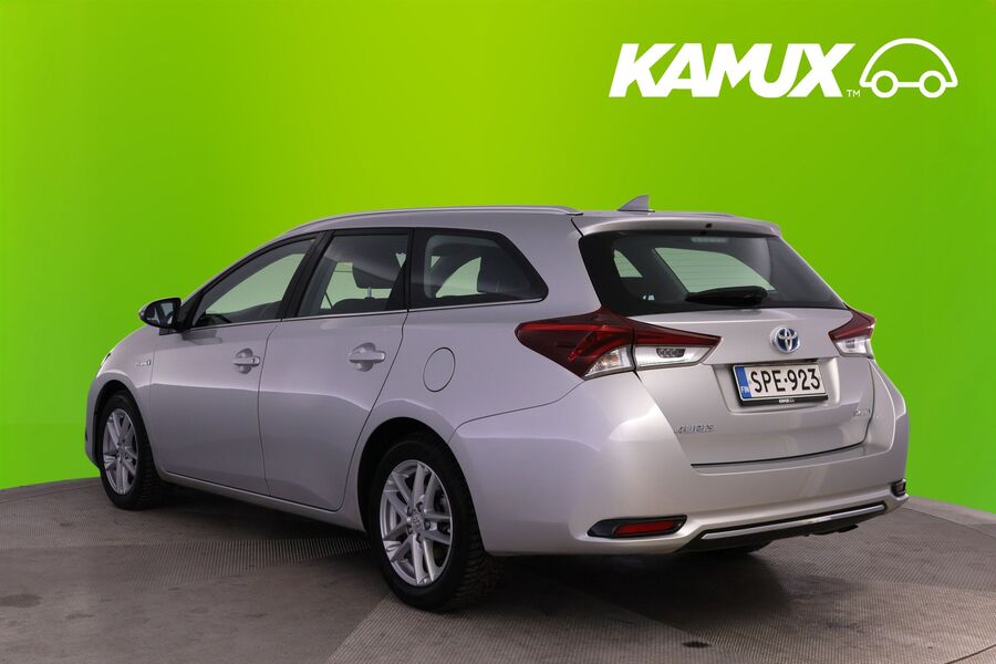 Toyota Auris vaihtoauto