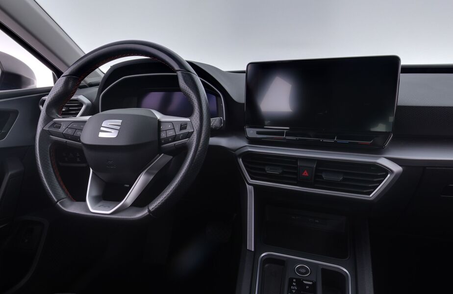 SEAT Leon Sportstourer vaihtoauto