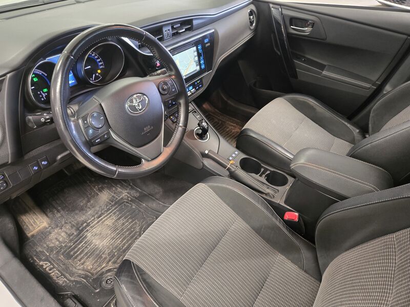 Toyota Auris vaihtoauto