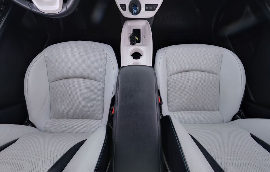 Toyota Prius Plug-in vaihtoauto