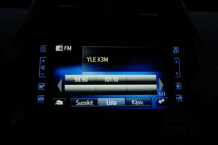 Toyota Prius Plug-in vaihtoauto