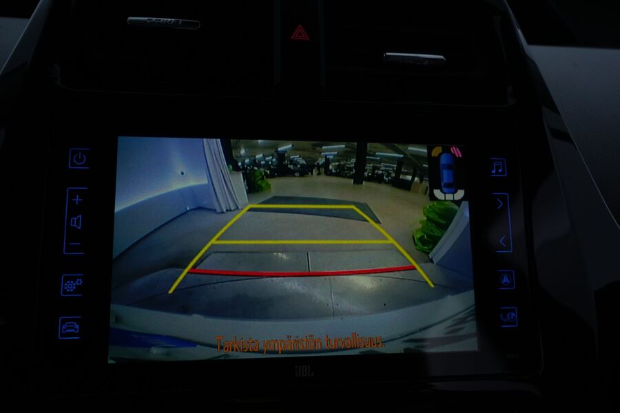 Toyota Prius Plug-in vaihtoauto