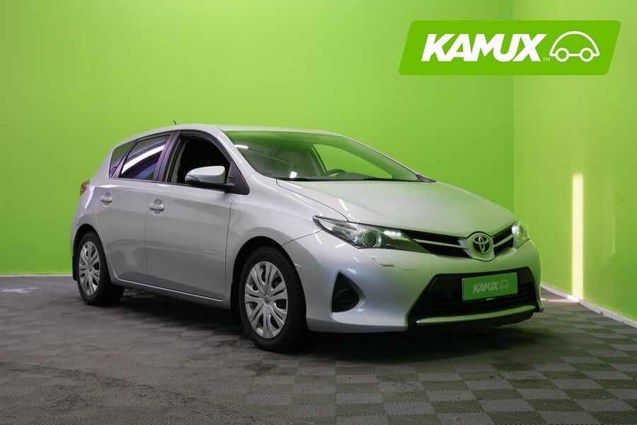 Toyota Auris vaihtoauto