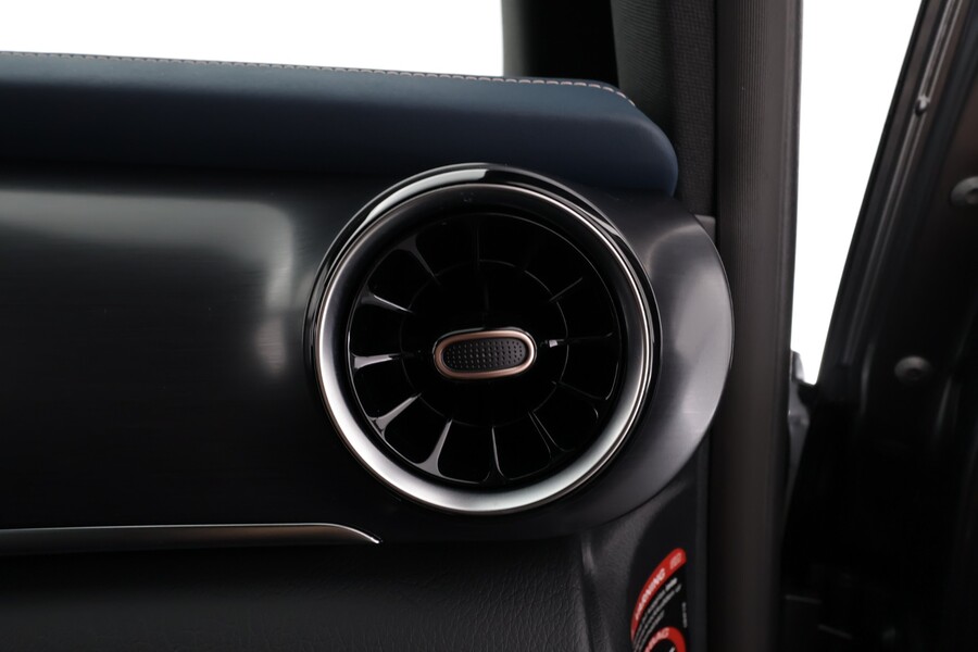 Mercedes-Benz EQV vaihtoauto