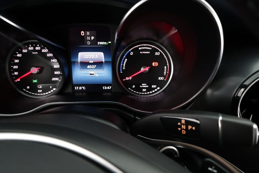 Mercedes-Benz EQV vaihtoauto