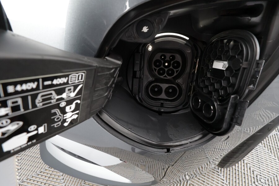 Mercedes-Benz EQV vaihtoauto