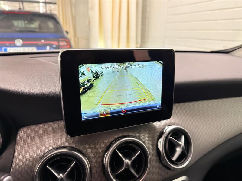 Mercedes-Benz GLA vaihtoauto