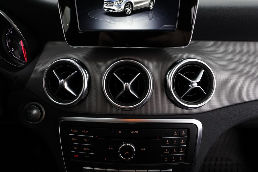 Mercedes-Benz GLA vaihtoauto