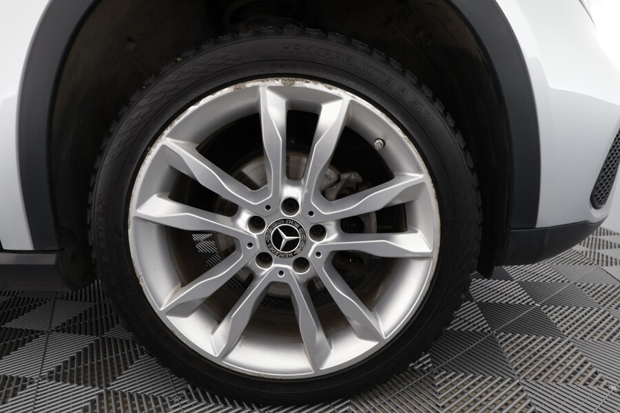 Mercedes-Benz GLA vaihtoauto