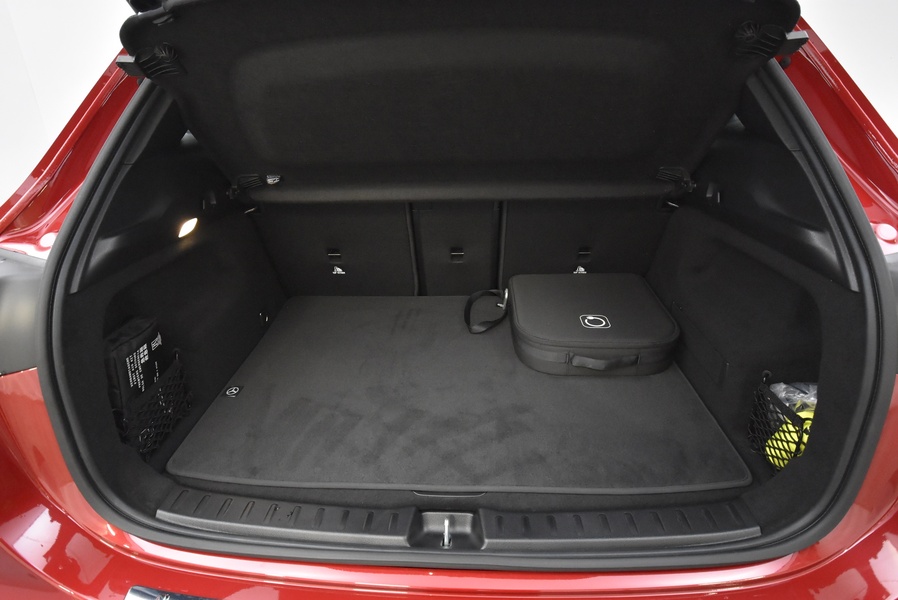 Mercedes-Benz EQA vaihtoauto