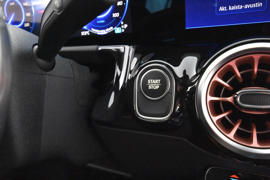 Mercedes-Benz EQA vaihtoauto