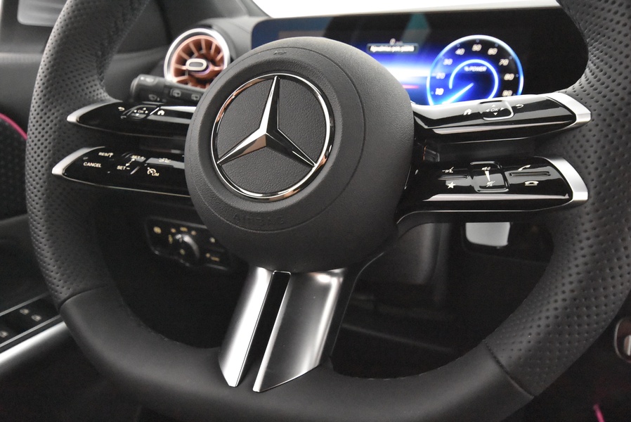 Mercedes-Benz EQA vaihtoauto