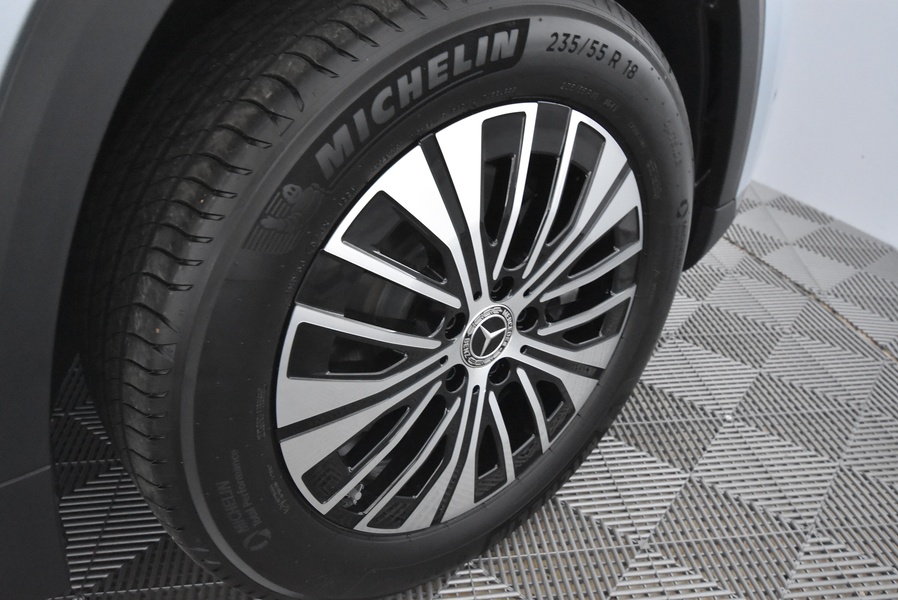 Mercedes-Benz EQA vaihtoauto