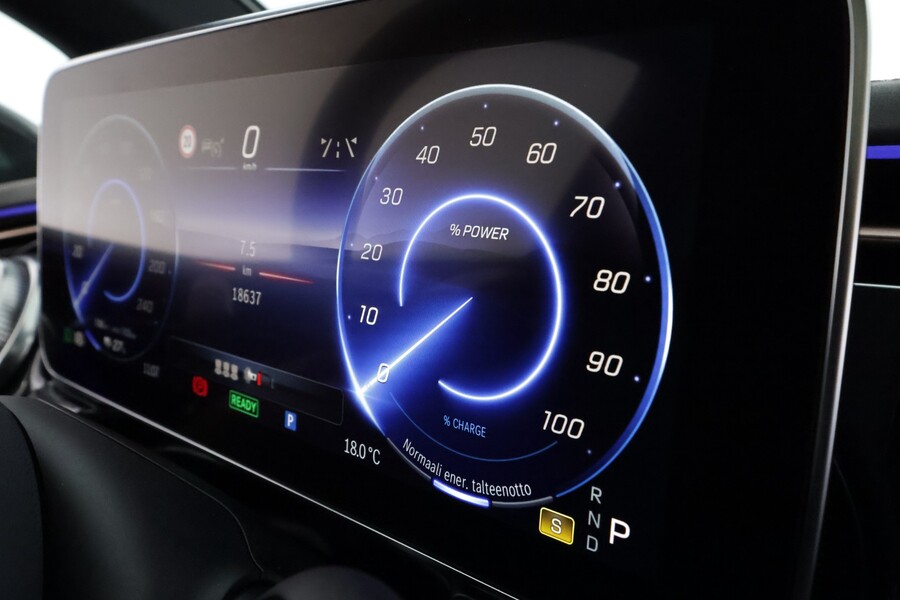 Mercedes-Benz EQE vaihtoauto