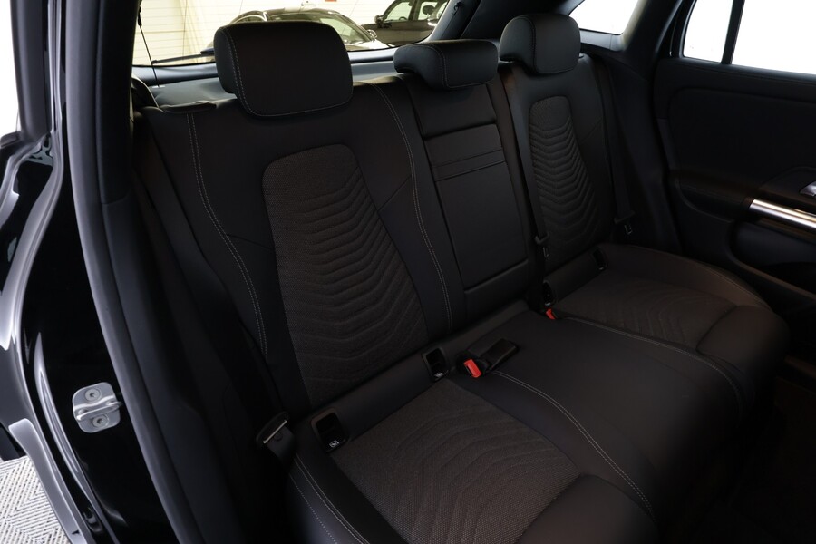 Mercedes-Benz EQA vaihtoauto