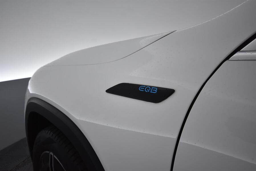 Mercedes-Benz EQB vaihtoauto