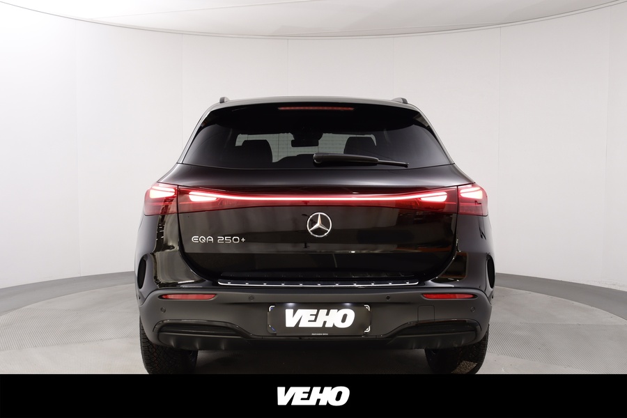 Mercedes-Benz EQA vaihtoauto