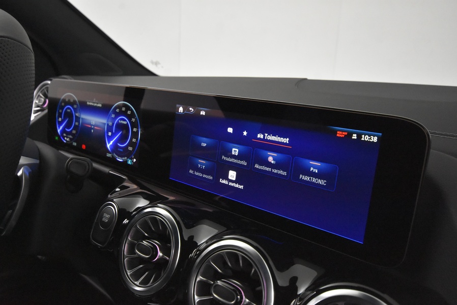 Mercedes-Benz EQA vaihtoauto