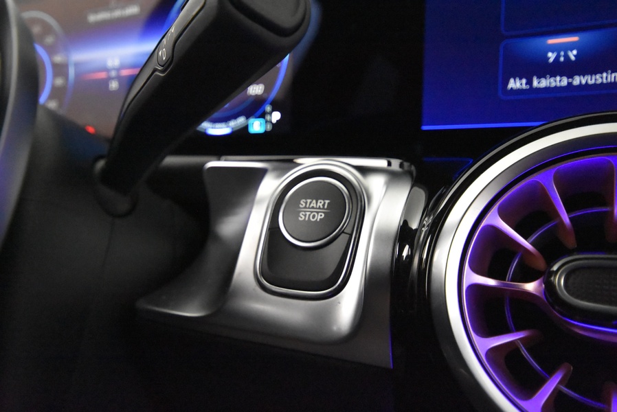 Mercedes-Benz EQB vaihtoauto