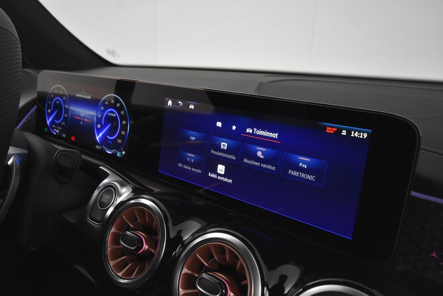 Mercedes-Benz EQB vaihtoauto