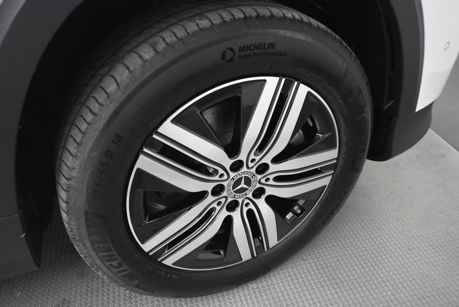 Mercedes-Benz EQB vaihtoauto