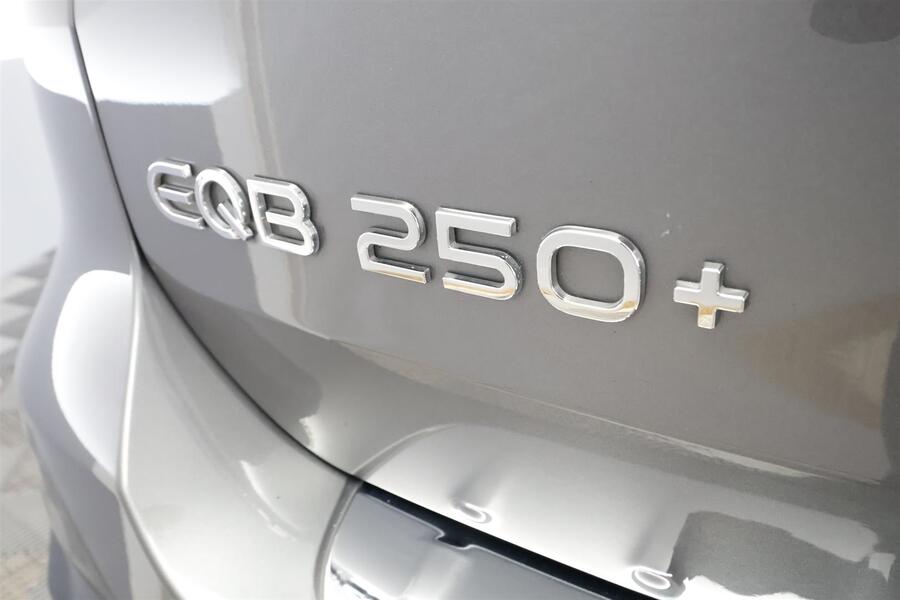 Mercedes-Benz EQB vaihtoauto