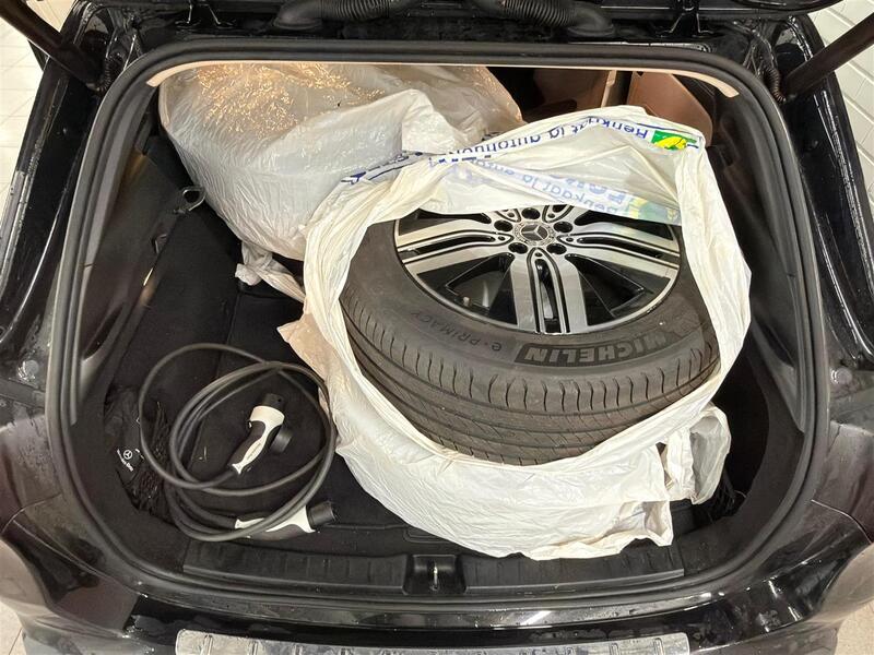 Mercedes-Benz EQA vaihtoauto