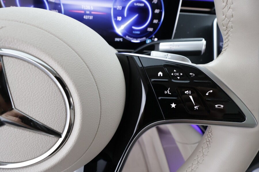 Mercedes-Benz EQS vaihtoauto