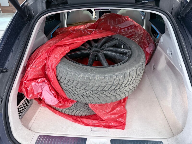 Mercedes-Benz EQE vaihtoauto