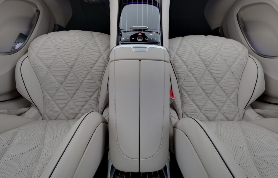 Mercedes-Benz EQS vaihtoauto