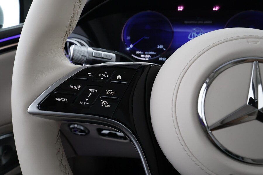 Mercedes-Benz EQS vaihtoauto