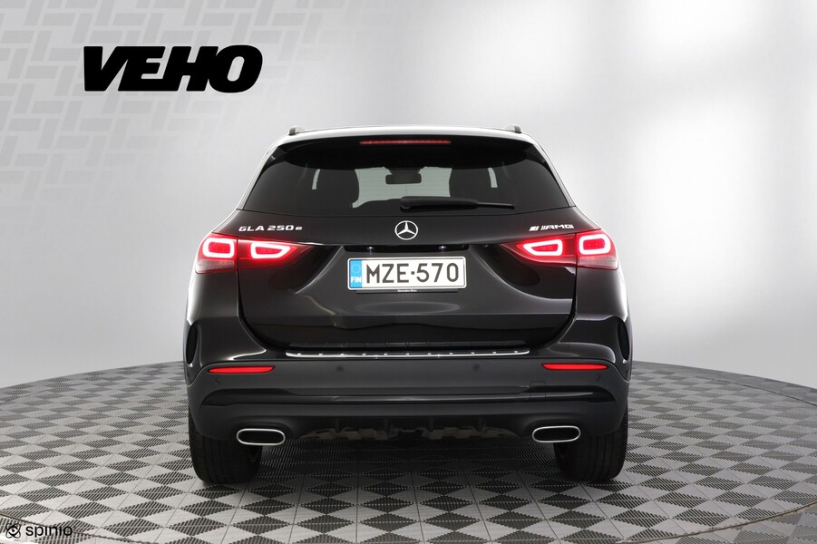 Mercedes-Benz GLA vaihtoauto