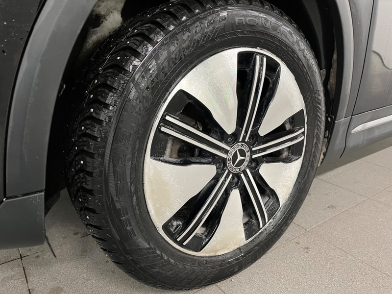 Mercedes-Benz EQA vaihtoauto