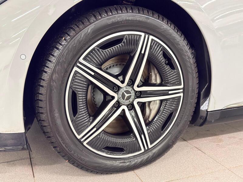 Mercedes-Benz EQE vaihtoauto