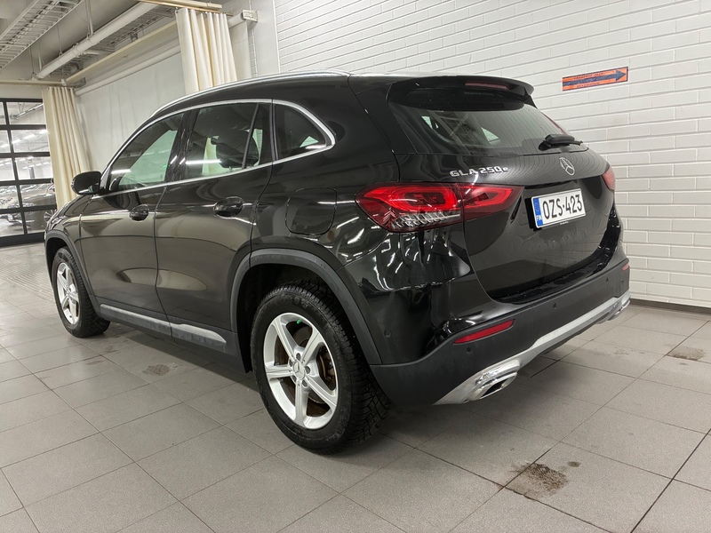 Mercedes-Benz GLA vaihtoauto