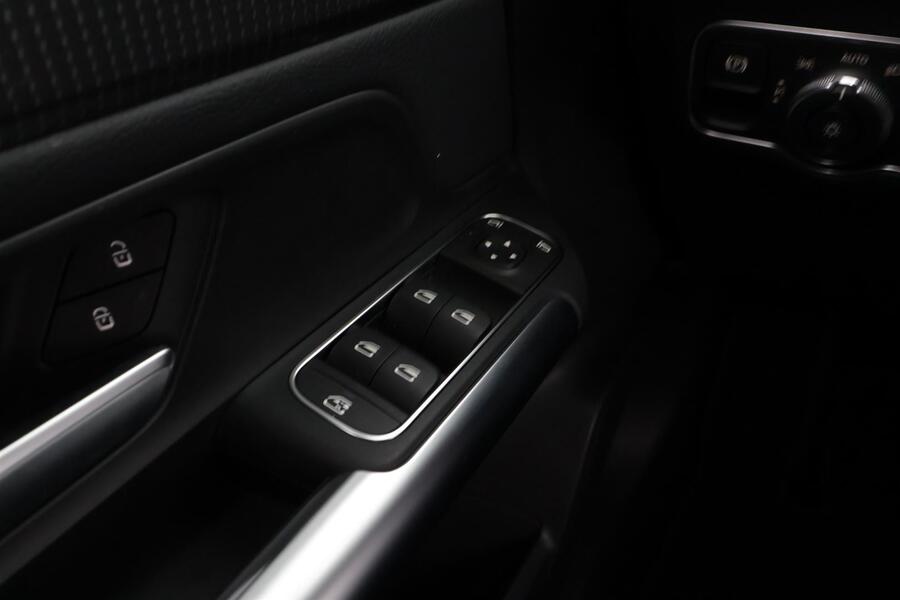 Mercedes-Benz GLA vaihtoauto