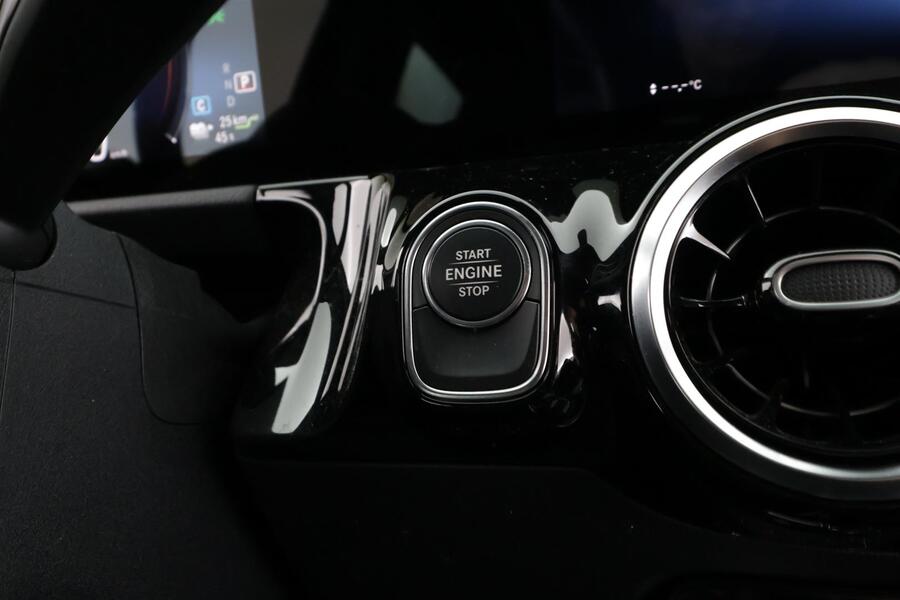 Mercedes-Benz GLA vaihtoauto