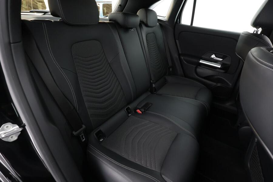 Mercedes-Benz GLA vaihtoauto