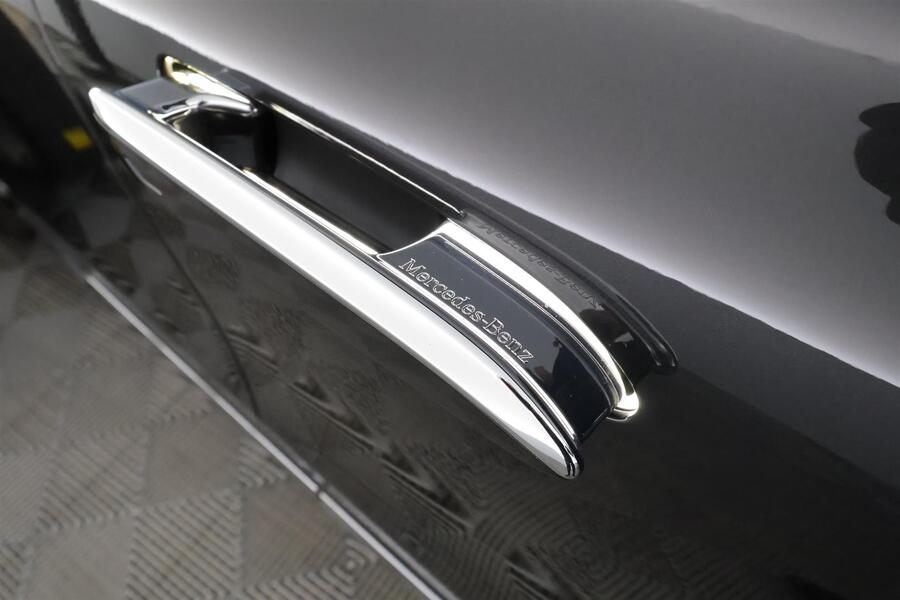 Mercedes-Benz EQS vaihtoauto