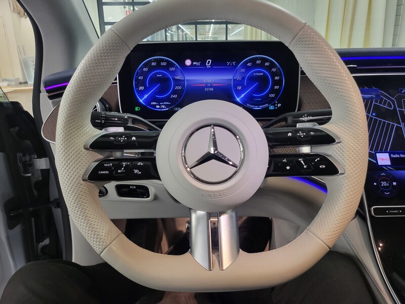 Mercedes-Benz EQE vaihtoauto