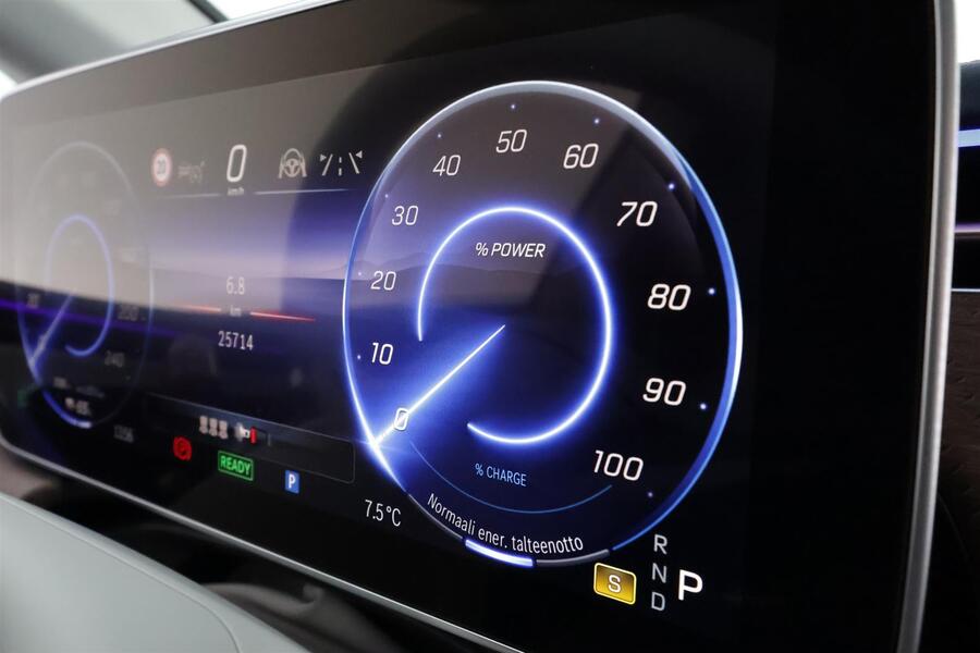 Mercedes-Benz EQE vaihtoauto