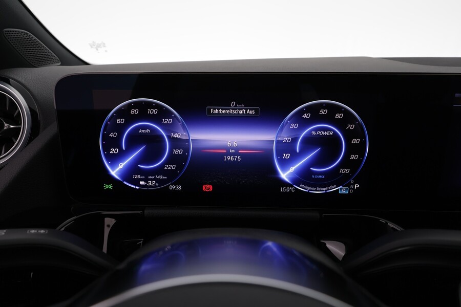 Mercedes-Benz EQA vaihtoauto