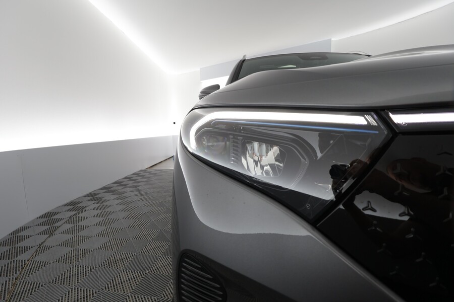 Mercedes-Benz EQB vaihtoauto