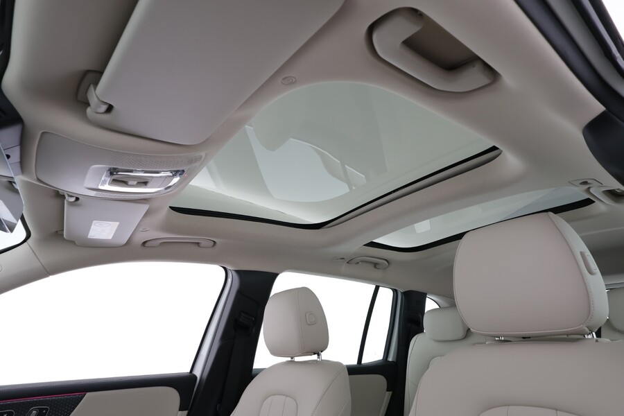 Mercedes-Benz EQB vaihtoauto