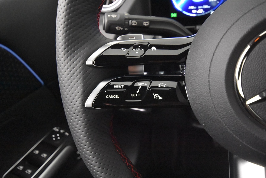 Mercedes-Benz EQA vaihtoauto