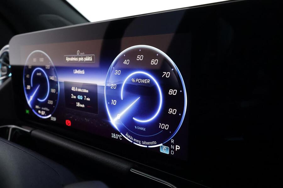 Mercedes-Benz EQA vaihtoauto