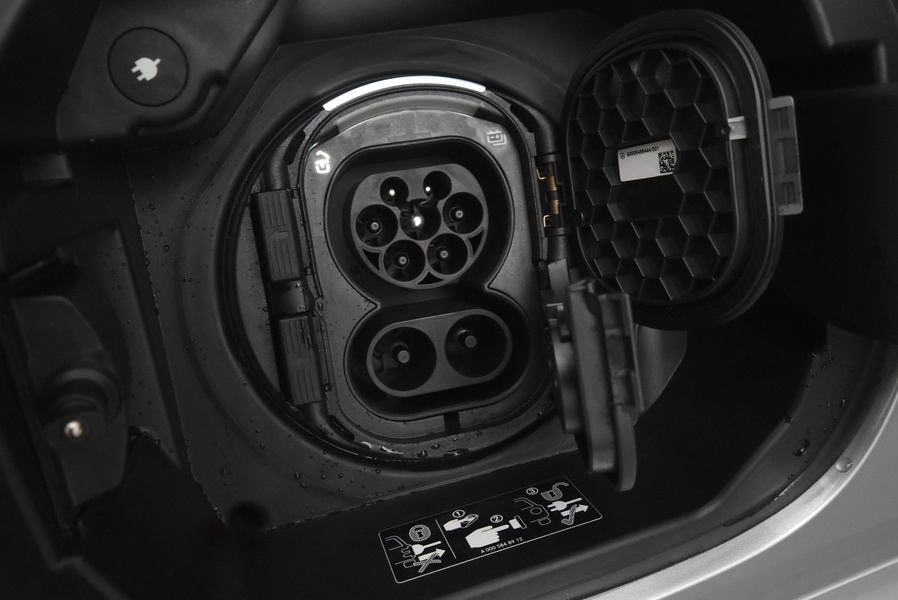 Mercedes-Benz EQA vaihtoauto