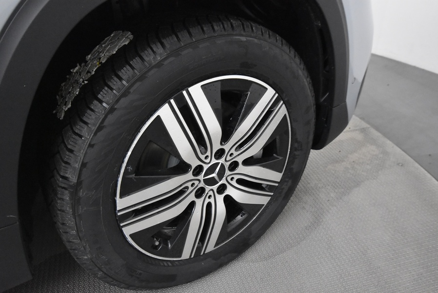 Mercedes-Benz EQB vaihtoauto