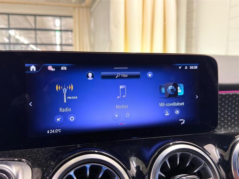 Mercedes-Benz EQB vaihtoauto